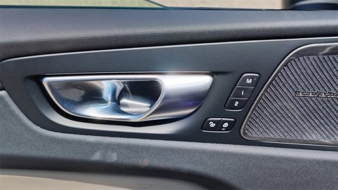 New 2026 Volvo XC60 T8 Plus w/ Protection Package Premier image 10