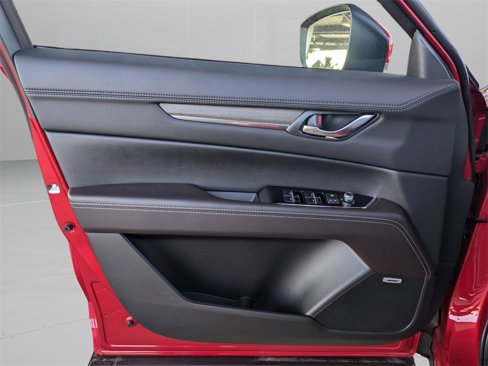 New 2025 MAZDA CX-5 Signature image 9