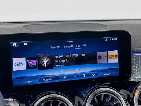 Used 2024 Mercedes-Benz GLB 250 4MATIC image 21
