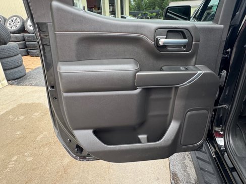 Used 2022 GMC Sierra 1500 AT4 w/ AT4 Premium Package image 30