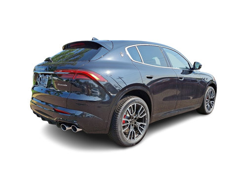 New 2025 Maserati Grecale GT image 4
