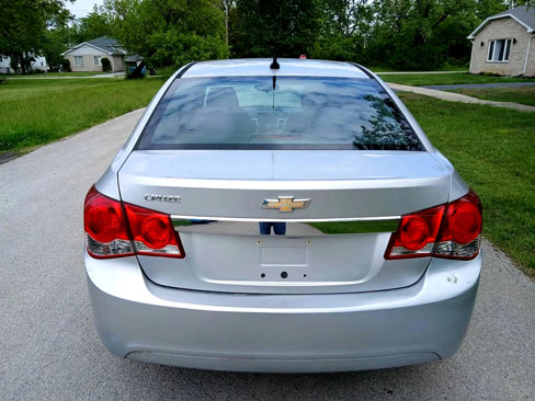 Used 2013 Chevrolet Cruze LS image 7