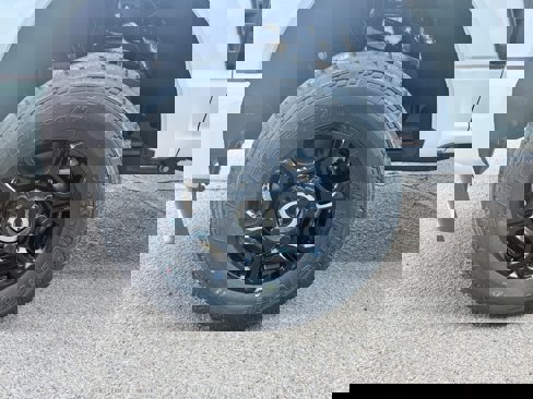 New 2025 Ford F250 XLT w/ FX4 Off-Road Package image 5