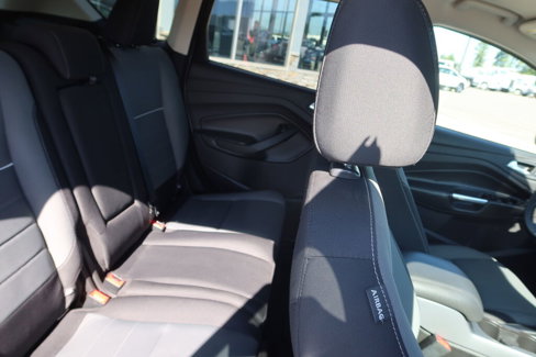 Used 2015 Ford Escape SE image 24