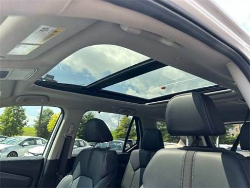 Used 2025 Honda Pilot Touring image 23