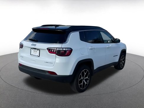 Used 2025 Jeep Compass Limited image 14