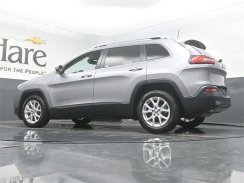 Used 2018 Jeep Cherokee Latitude Plus image 55