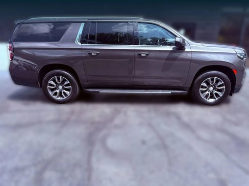 Used 2021 Chevrolet Suburban LT w/ Rear Media and Nav Package image 6
