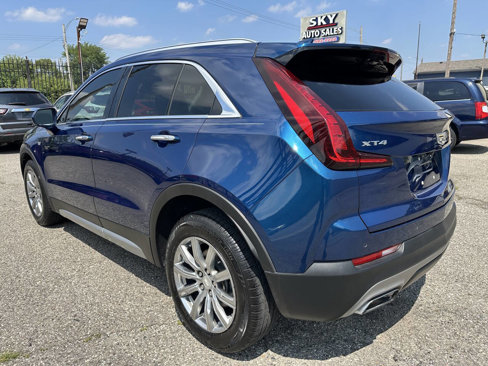 Used 2019 Cadillac XT4 Premium Luxury w/ Cold Weather Package image 7