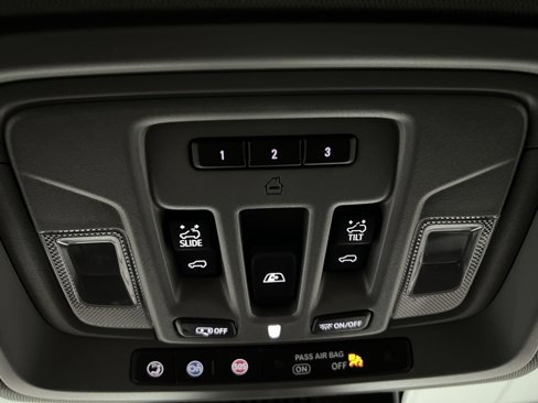 Used 2024 GMC Sierra 3500 Denali w/ Technology Package image 46