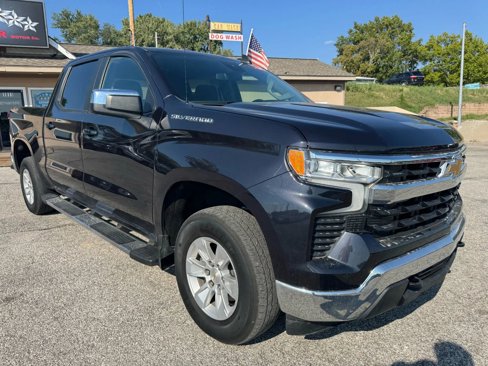 Used 2023 Chevrolet Silverado 1500 LT w/ Protection Package image 1