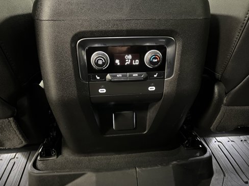 Used 2024 Chevrolet Tahoe Z71 image 56