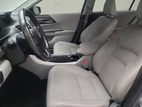 Used 2017 Honda Accord Touring image 17