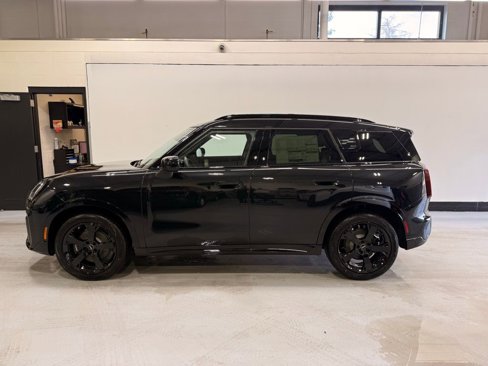 New 2026 MINI Cooper Countryman S w/ Comfort Package Max image 2