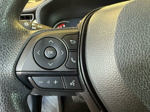 Used 2025 Toyota RAV4 XLE image 23