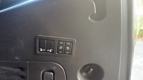 Used 2015 Cadillac Escalade Luxury image 16