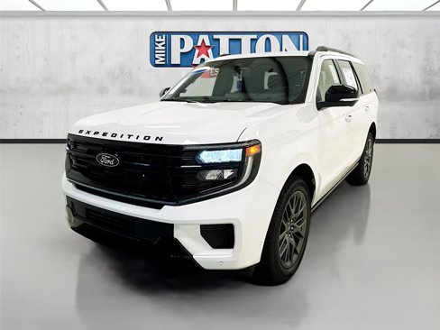 New 2025 Ford Expedition Platinum image 3