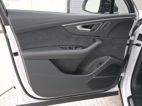 New 2026 Audi SQ7 Prestige image 18