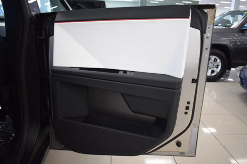 Used 2024 Tesla Cybertruck AWD Crew Cab image 21