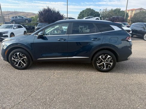 Used 2024 Kia Sportage EX image 8
