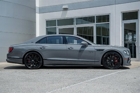 New 2025 Bentley Flying Spur Plug-In Hybrid image 7