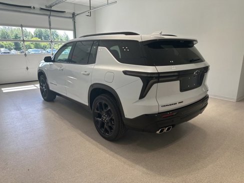New 2026 Chevrolet Traverse RS w/ LPO, Floor Liner Package image 4