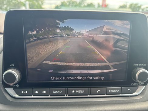 Used 2022 Nissan Rogue SV w/ SV Premium Package image 32