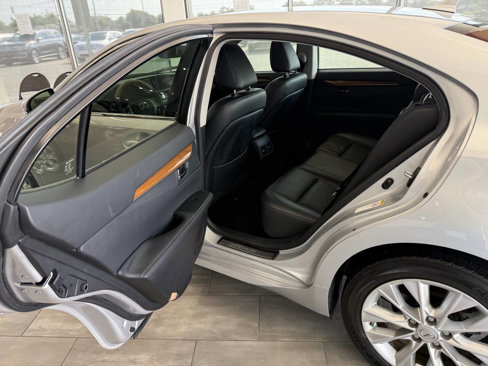 Used 2014 Lexus ES 300h image 36