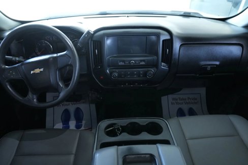Used 2018 Chevrolet Silverado 1500 W/T w/ Trailering Package image 3