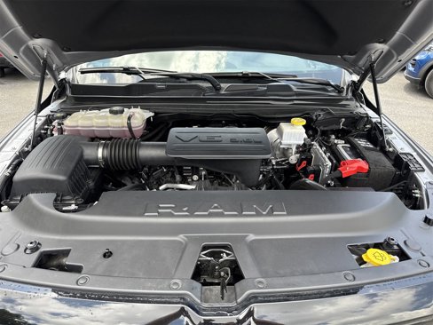 Used 2024 RAM 1500 Big Horn image 32