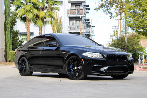 Used 2013 BMW M5 image 1