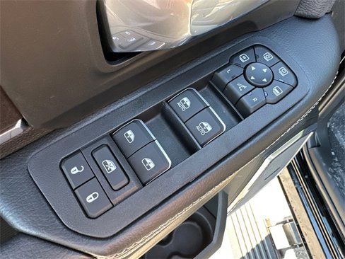 New 2025 RAM 2500 Laramie image 31