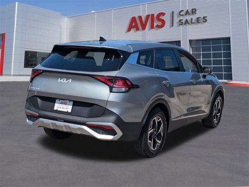 Used 2024 Kia Sportage LX image 6
