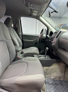 Used 2018 Nissan Frontier SV image 29