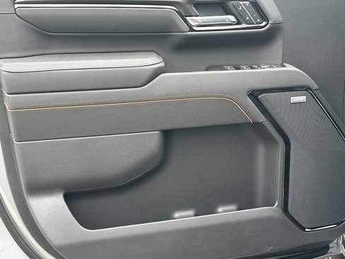 New 2026 GMC Sierra 2500 AT4 w/ AT4 Premium Plus Package image 10