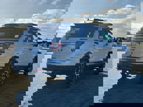 Used 2018 Ford Explorer Sport w/ Equipment Group 401A image 7