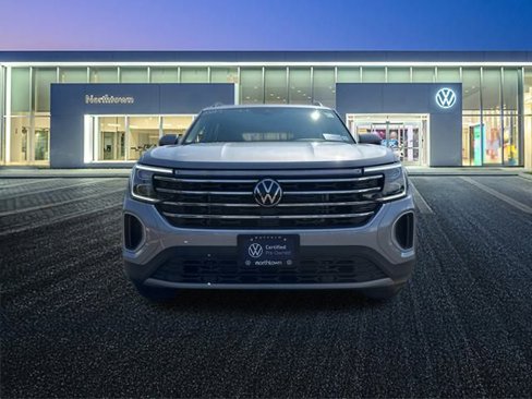 Certified 2025 Volkswagen Atlas SE image 9