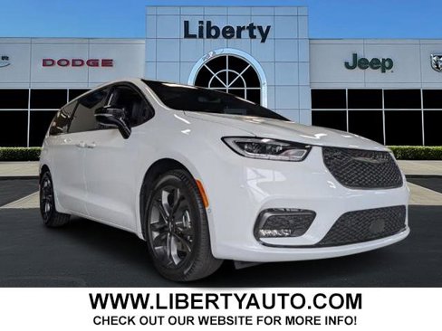 New 2026 Chrysler Pacifica Select image 1