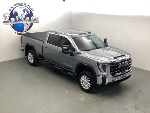 Used 2024 GMC Sierra 3500 SLE w/ SLE Convenience Package image 12
