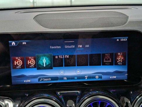 New 2025 Mercedes-Benz GLB 250 4MATIC image 25
