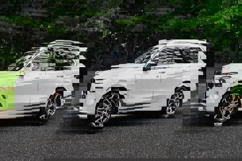 Used 2024 BMW X7 xDrive40i image 2