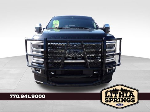 Used 2023 Ford F250 Platinum image 2