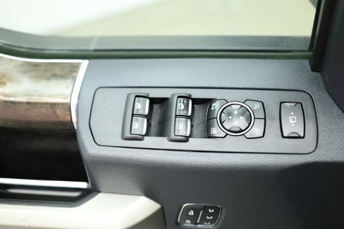Used 2022 Ford F350 Lariat image 41