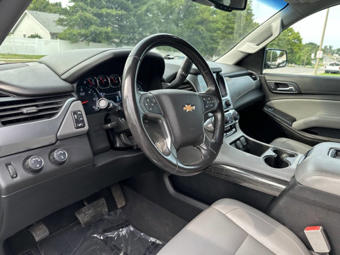 Used 2019 Chevrolet Suburban LT image 21