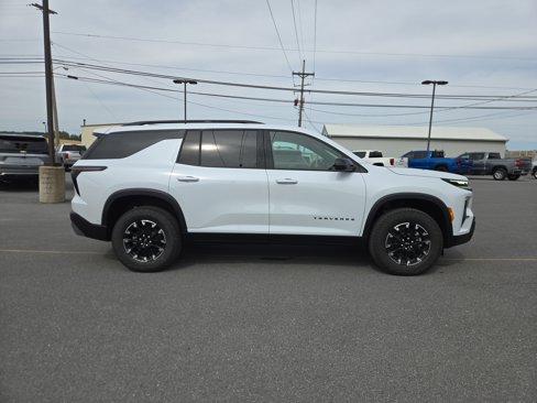 New 2026 Chevrolet Traverse Z71 w/ Enhanced Driving Package image 2