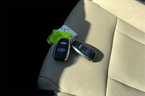 Used 2025 Subaru Outback Limited image 11