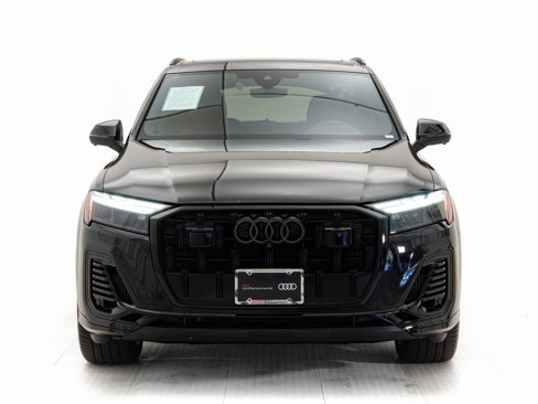 Certified 2025 Audi Q7 3.0T Prestige image 31