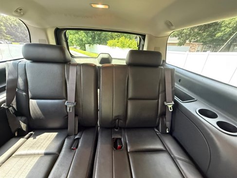 Used 2011 GMC Yukon XL Denali image 31