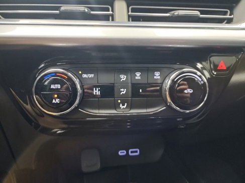 Used 2024 Chevrolet Trax LT image 30