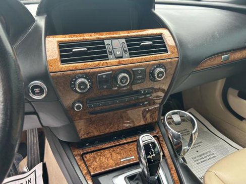 Used 2008 BMW 650i Convertible image 11